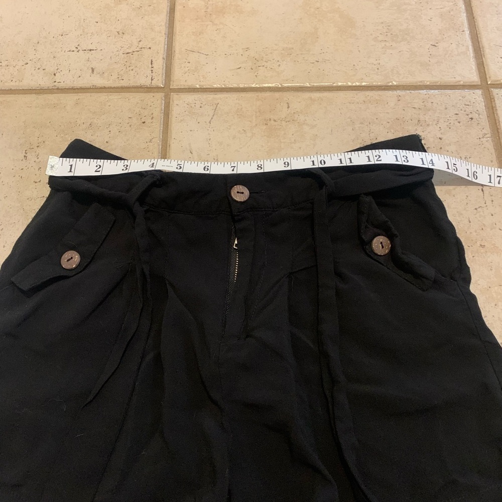 3/$15 Ardene Black High Waisted Shorts with Belt & Pockets - Women's Small - Picture 3 of 6